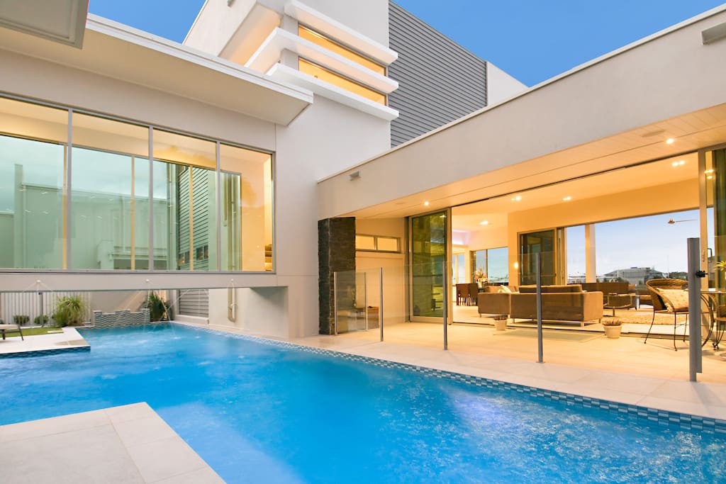 17m pool