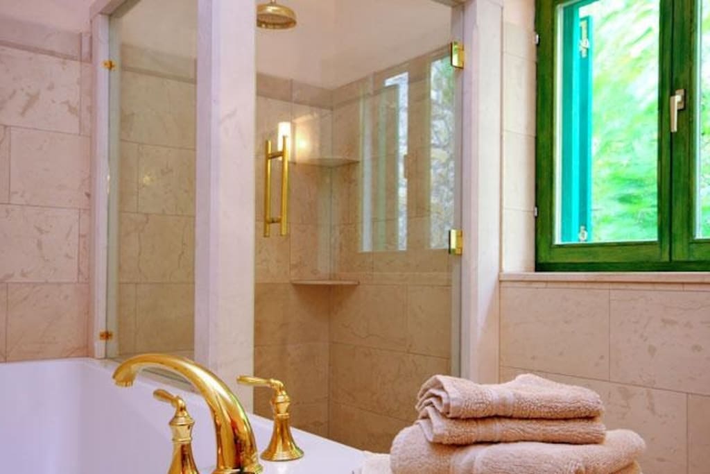 Spa quality bathrooms for two!