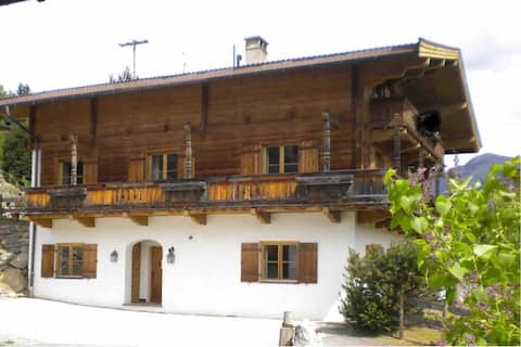 5Bedroom cottage in Aurach/