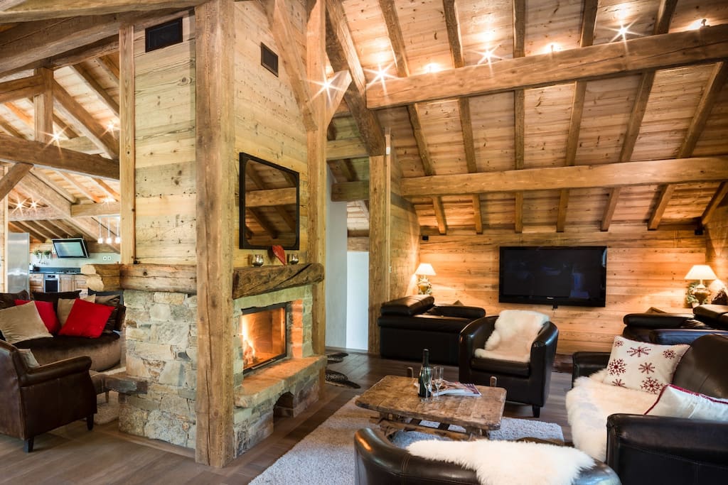 Double-height living space