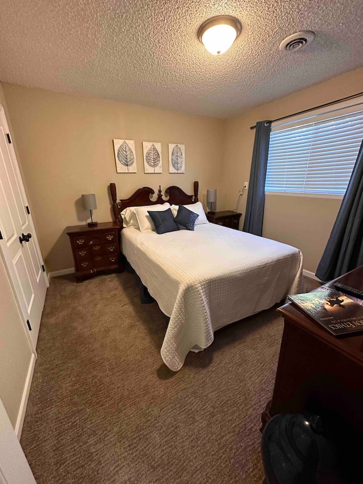 Спалня #3, Куин.