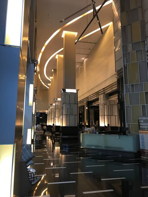 Apartment lobby 公寓一楼大厅