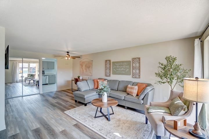 Newly Remodeled! Beautiful, Modern, Townhouse, Wow - Lima, OH