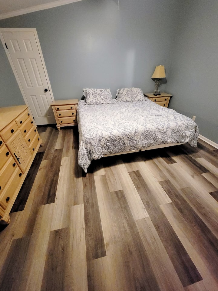 Dhoma kryesore e gjumit - Krevat dopio "king