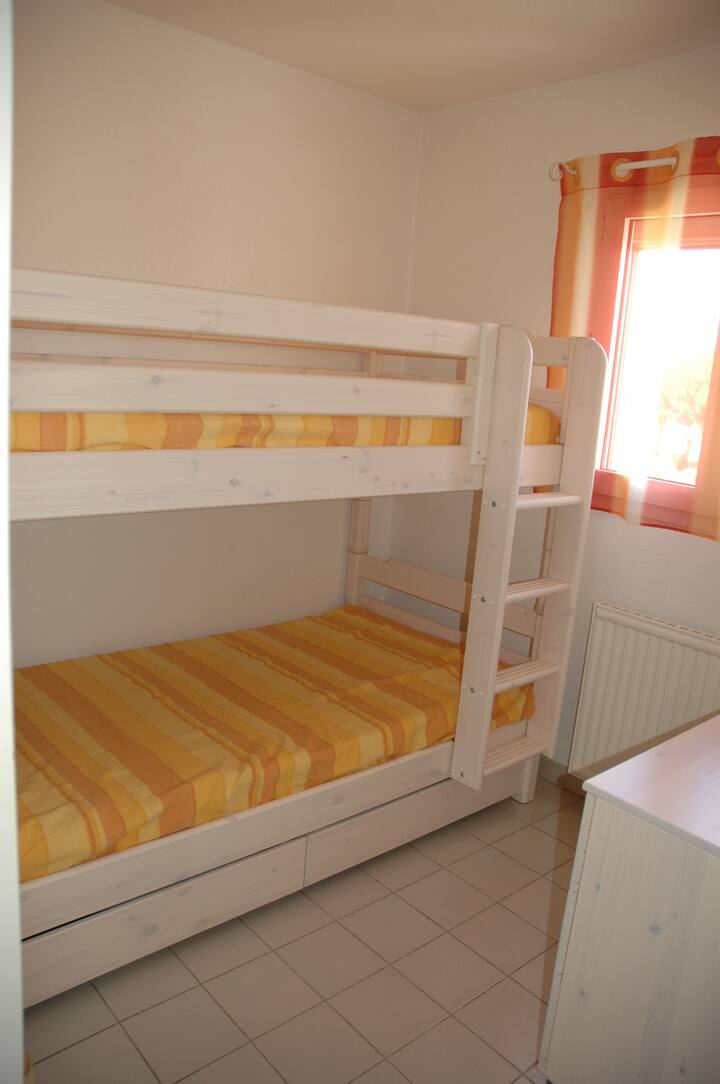 Dhomë gjumi 1