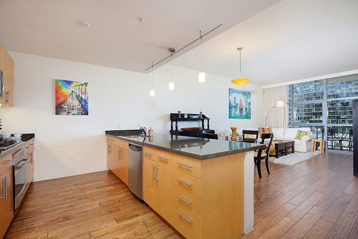 Little Italy> Large One Bedroom> Parking