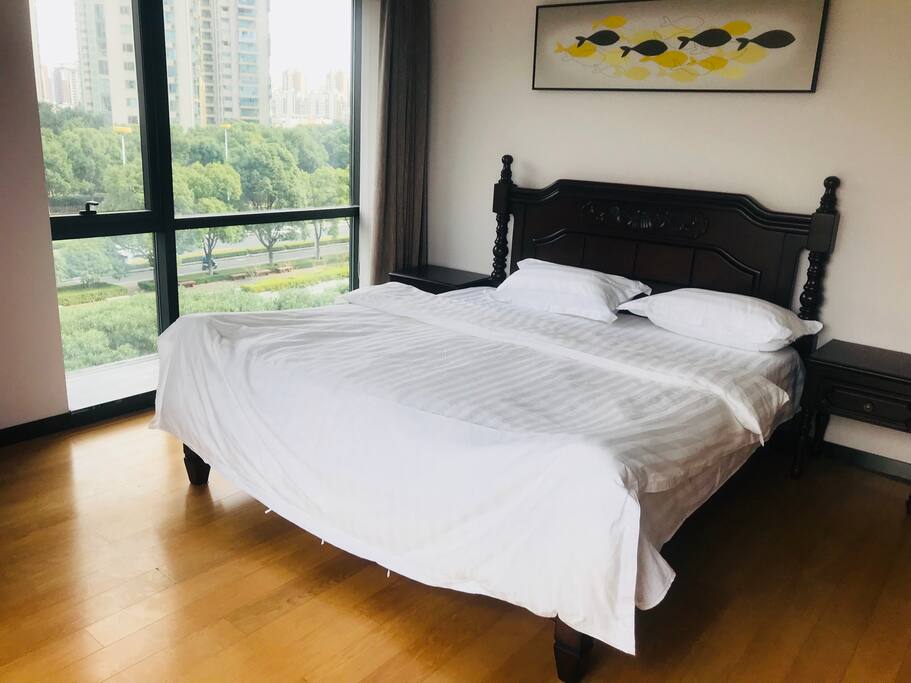 2面宽大的落地飘窗,睁眼即是风景!赏心悦目,心情美美!
