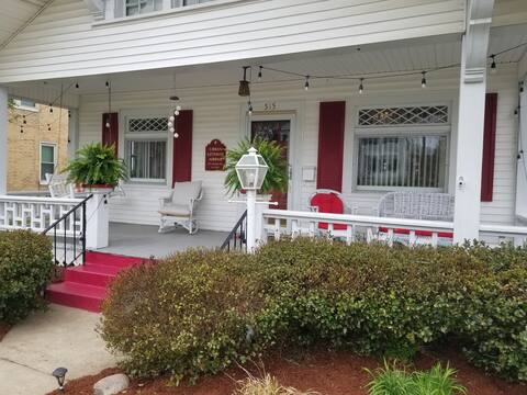 Urban Getaway .6 Entertainment Historical District