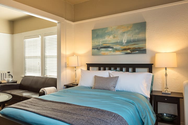 GREAT NOB HILL NEIGHBORHOOD – 21