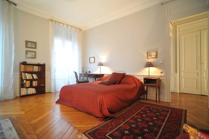 Suite Edouard Herriot, 150 m2 appartement entier gallery image 4