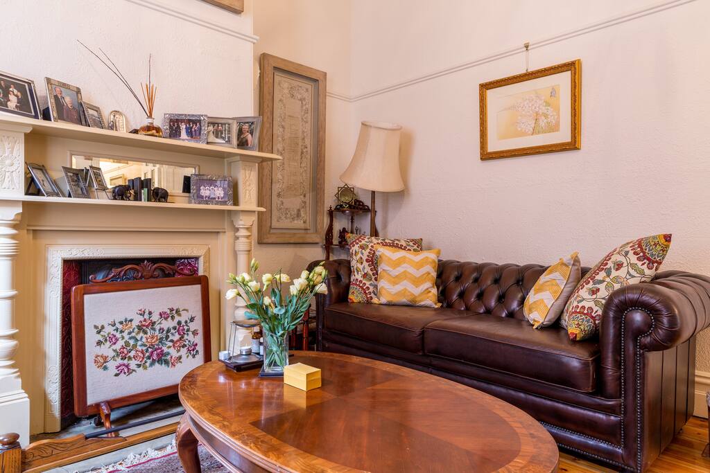 Lounge room