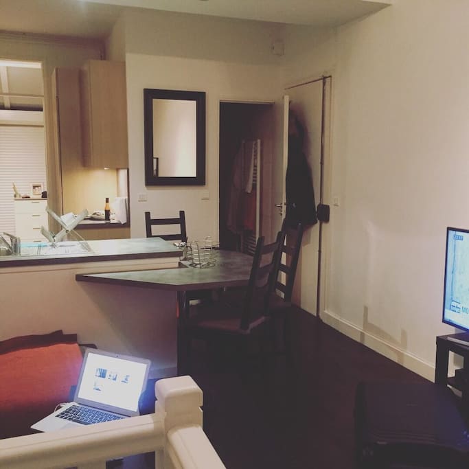 appartement équipé d'une TV HD 4K
