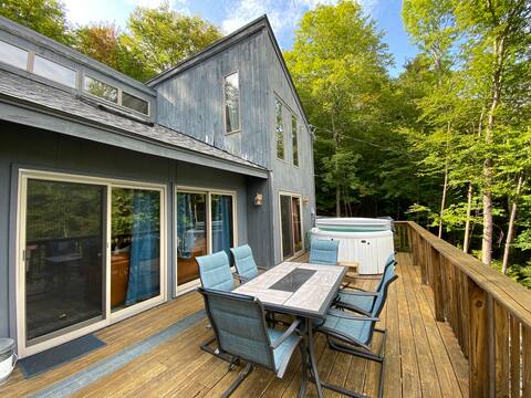 Kingsbrook: Chalet w Sauna, Hot Tub, AC!