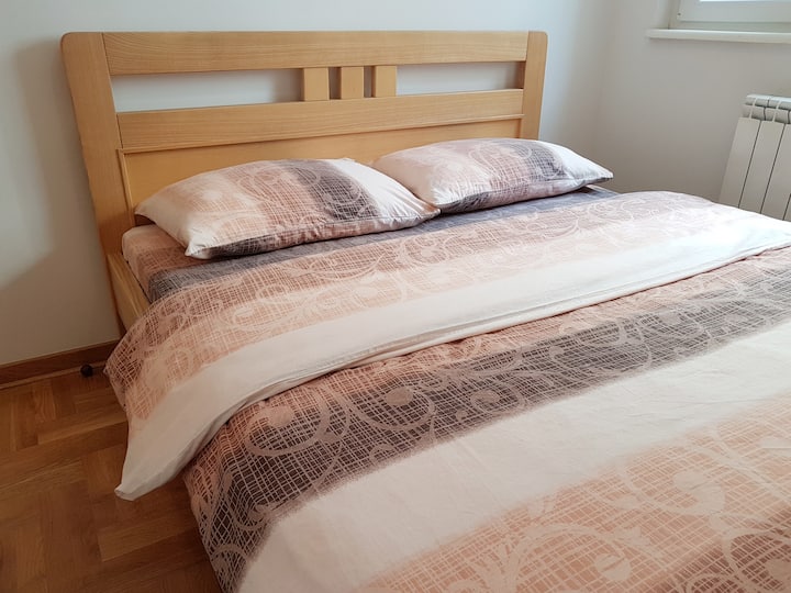 Spavaća soba 1
