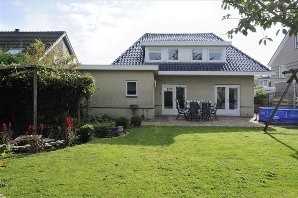 Achtertuin