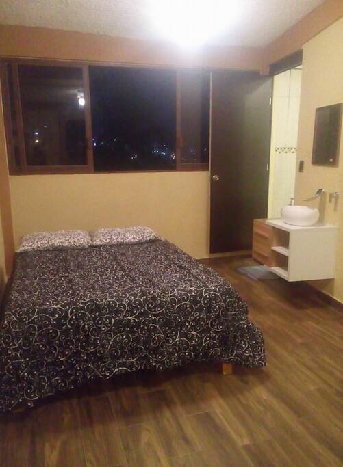 Una cama matrimonial