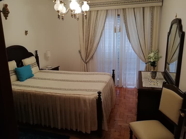 Главна СПАЛНА СОБА