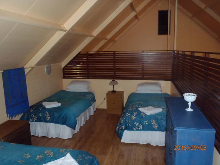 2nd bedroom