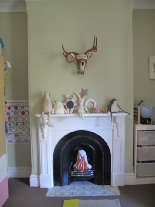 Bedroom 3: Kids room