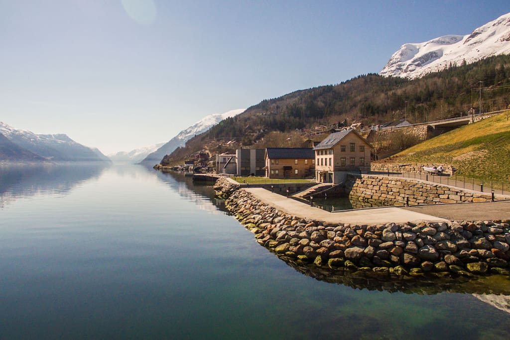 View southwards with Odda at the end of the fjord