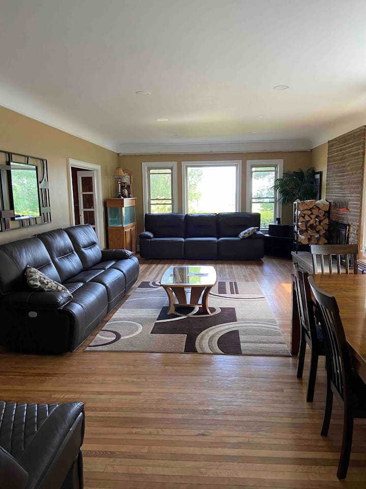 Location, View, Hot Tub, Shop, Restaurants, Beach - Alpena, MI
