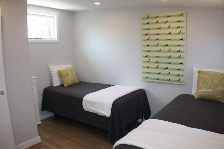 Spavaća soba 3 ima 2 odvojena kreveta (može se gurati zajedno)