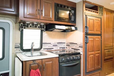 Top Airbnb: Cozy Houston Heights RV Stay in Houston