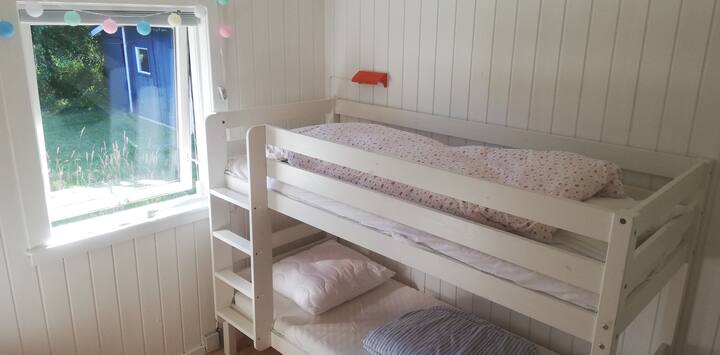 Dhomë fjetjeje/dhomë fëmijësh nr. 3