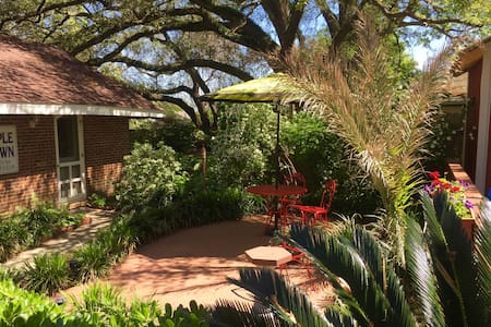 North Hill Guesthouse