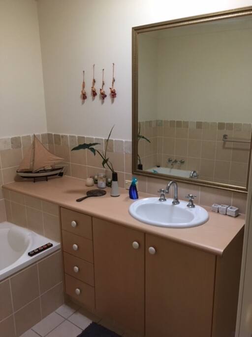 Main bathroom