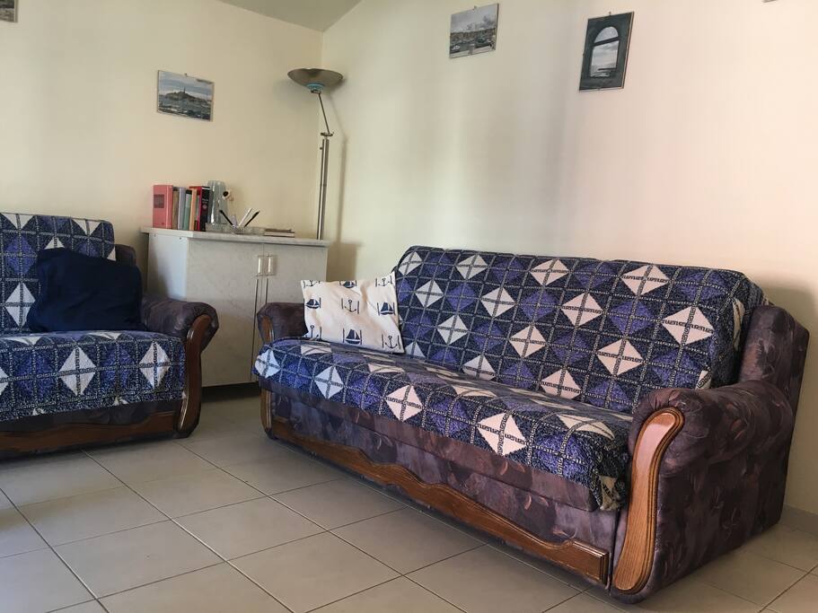 Living room - 2 pull-out sofas