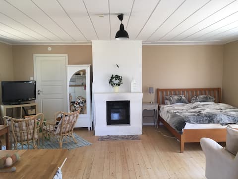 Top Airbnb: Rustic farmhouse appartment near to sea in Halmstad