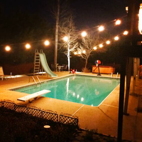Private Suite - Hot Tub - Pool - Fire Pit