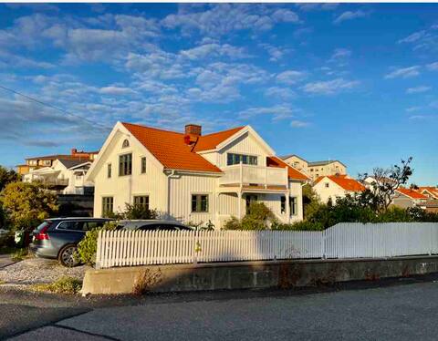 House on Öckerö - close to cliffs and swimming