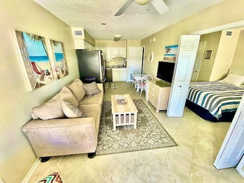 Start your vacation in the heart of Gulf Shores.
