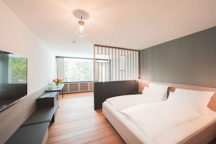 Nagelneues Apartement - 2 Min zum See - Südbalkon