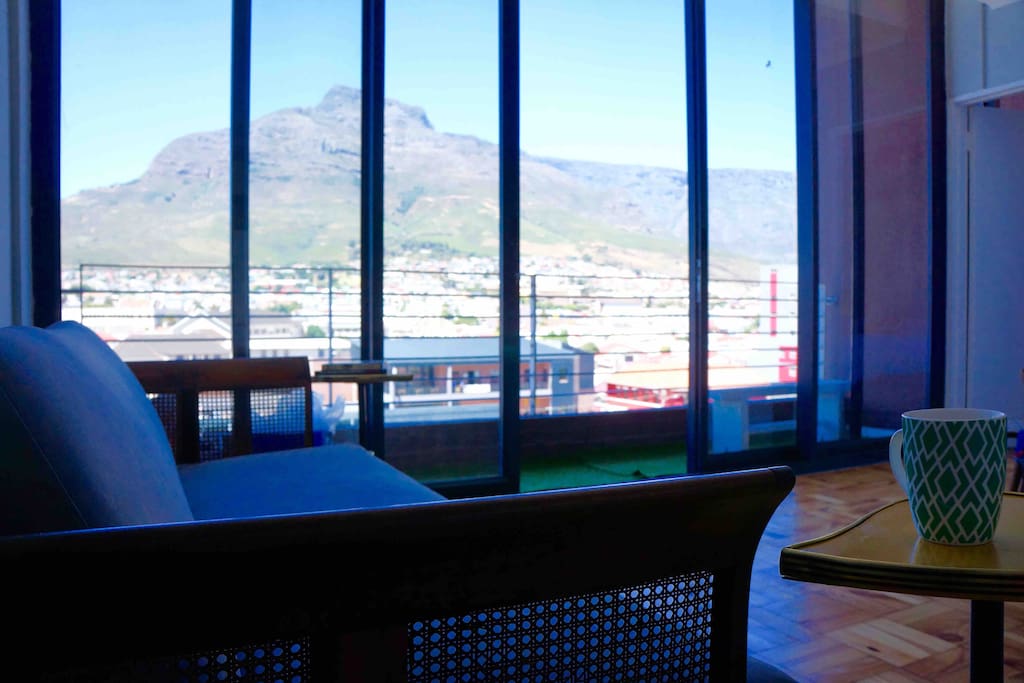 view from lounge of devil's peak and table mountain on the side