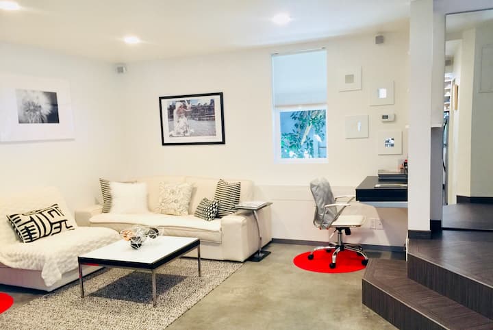 The MINIMALIST - Modern | Zen | Minimum Impact ♡ - Guest suites for ...
