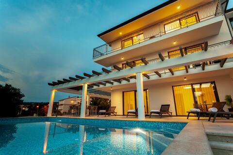 Luxury Villa Rivabel***** with a Pool