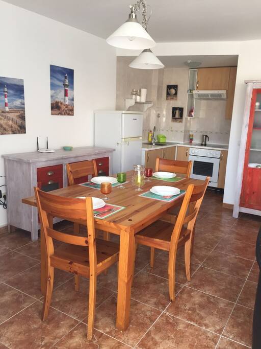 Cucina equipaggiata di tutto,microonde,forno,bollitore,tostapane e caffettiera
