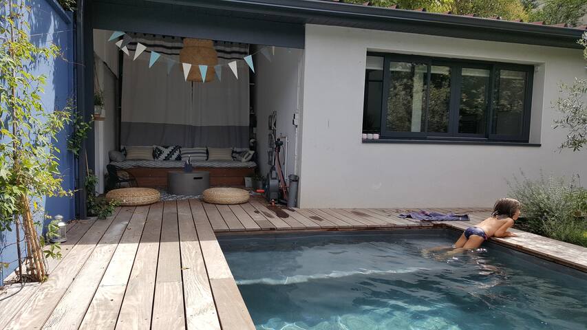 Grande maison familiale avec piscine gallery image 3