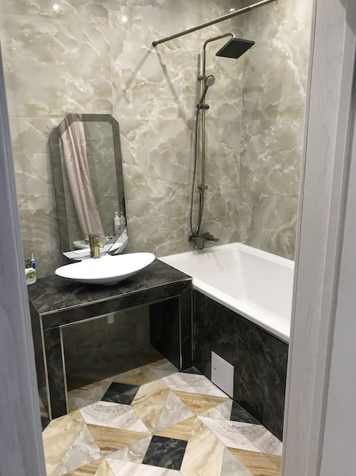 ванная и туалет/bathroom and toilet