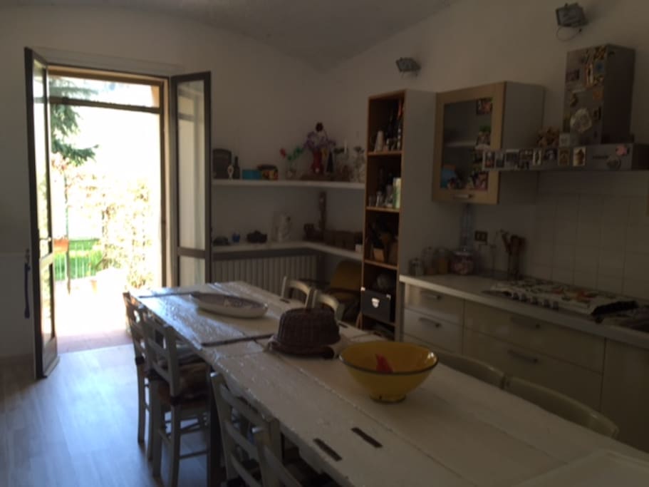 cucina vista dalla scala