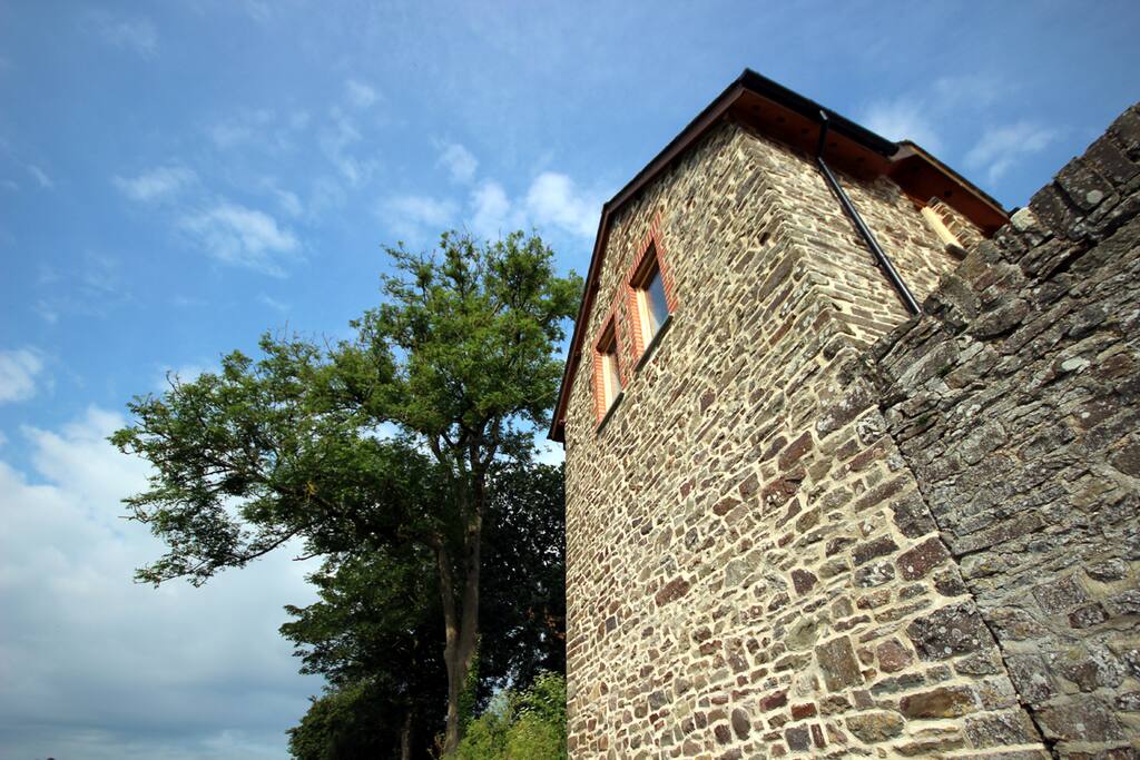 The Arches Gable End