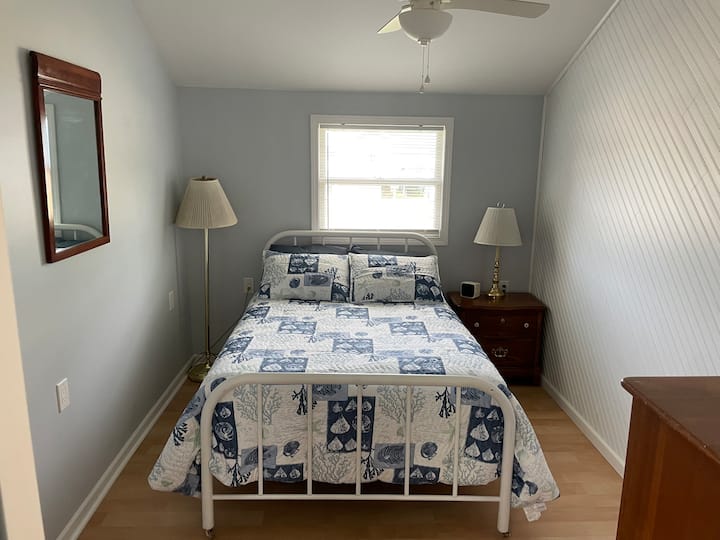 Chumba cha kwanza cha kulala - Kitanda Kamili