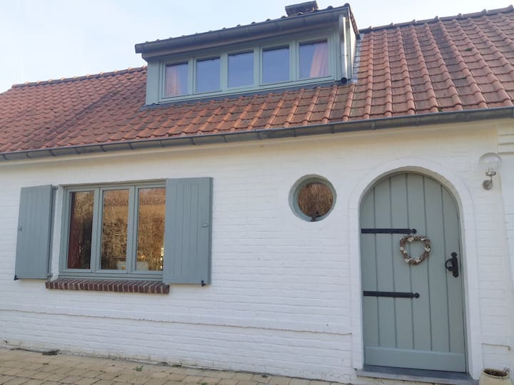Cosy country house with charming garden