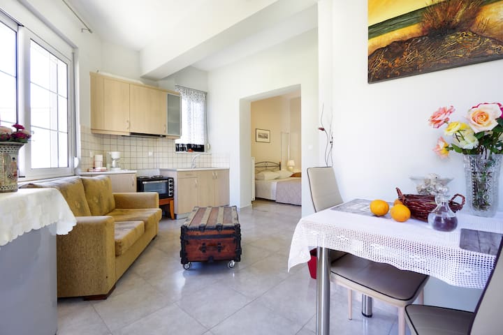 Airbnb Pithari Vacation Rentals Places To Stay Greece