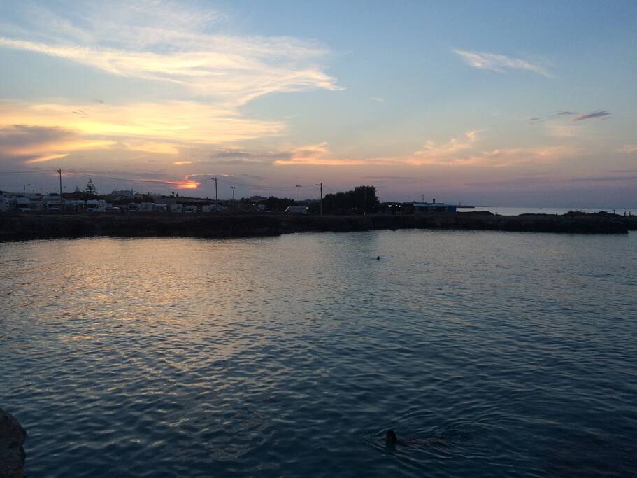 Tramonto su roca vecchia