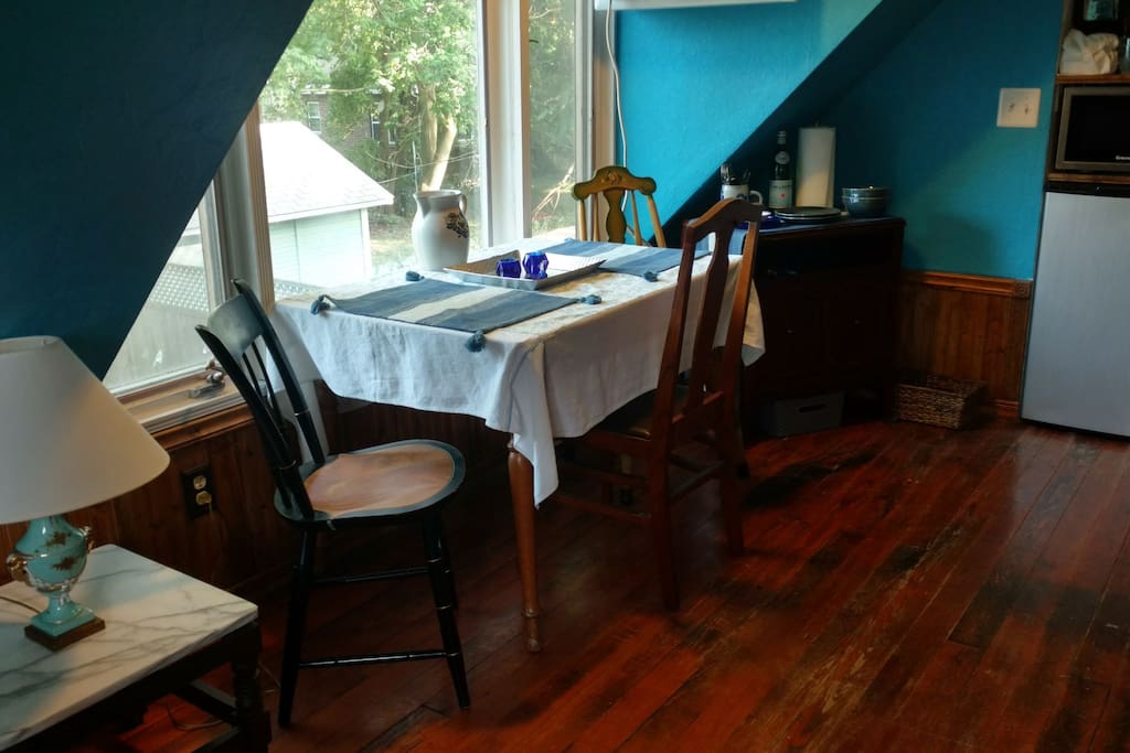 Table for meals, can easily be turned into a work space