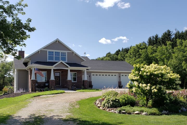 Guest favorite listing in Green Bay